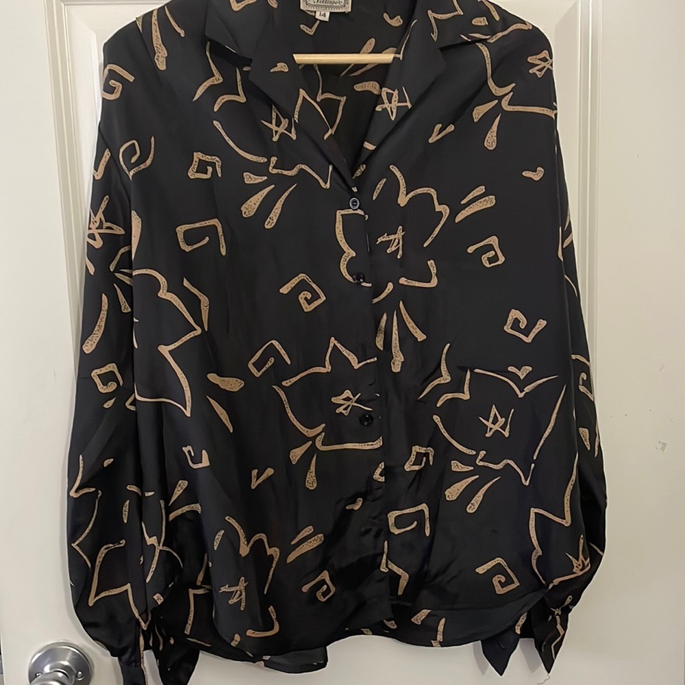 The Villager Black/Tan Blouse Size 14